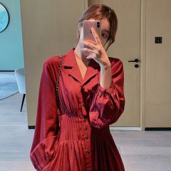 秋装2020年新款女长袖连衣裙衬衫式酒红色收腰显瘦气质过膝长裙子
